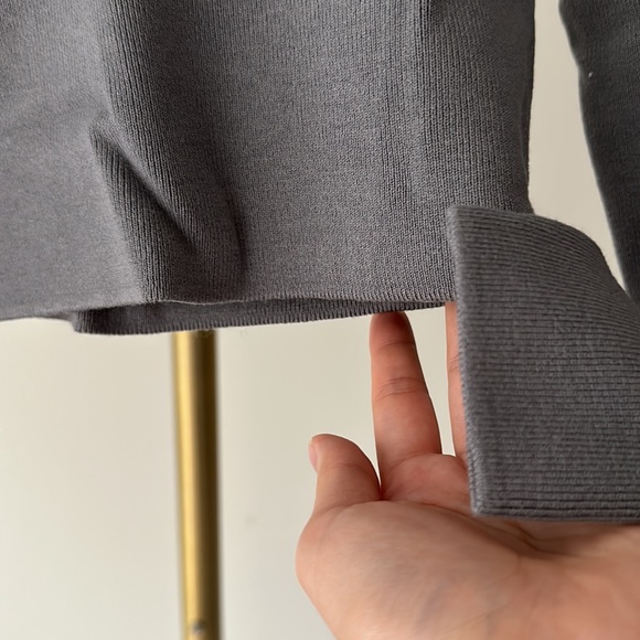 Zara cropped long sleeves grey tops - Picture 3 of 4